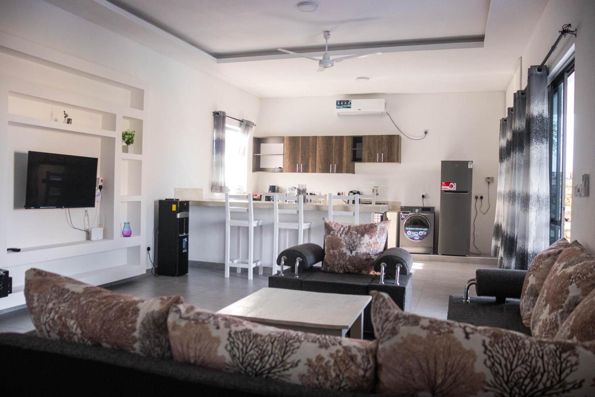 4 U Luxury Bungalows Diani 迪亚尼海滩 外观 照片